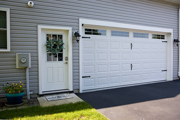 24/7 Emergency Garage Door Panel Replacement experts in Timberville, VA